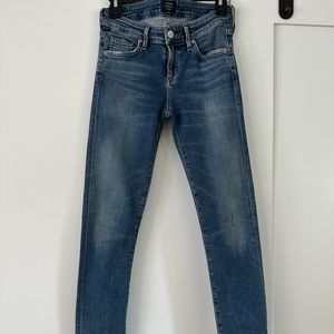 Citizens of humanity low rise racer jeans in a perfect versatile blue wash.